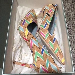 Dee Keller PAIGE Chevron Rainbow Sz 38.5 Brand New
